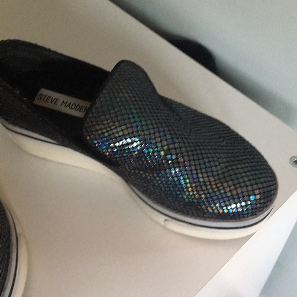 Wedge slip on dark multi color metallic .
